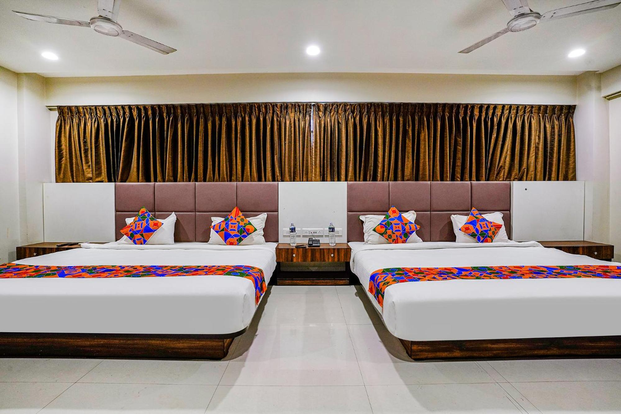 Fabhotel La Victoria - Galaxy Circle Bhatha Экстерьер фото