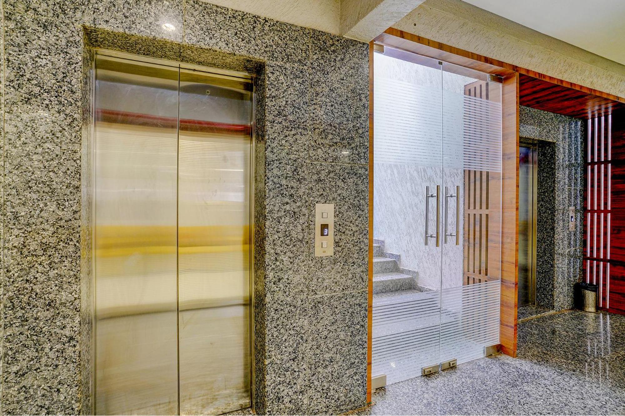 Fabhotel La Victoria - Galaxy Circle Bhatha Экстерьер фото